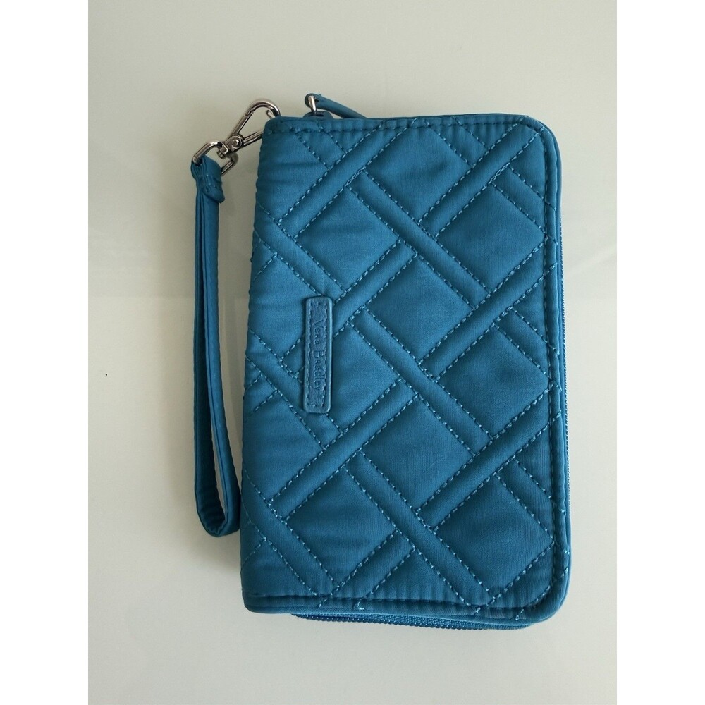 Vera Bradley Blue Quilted Zip Around Wristlet Wallet Card Organizer Retired